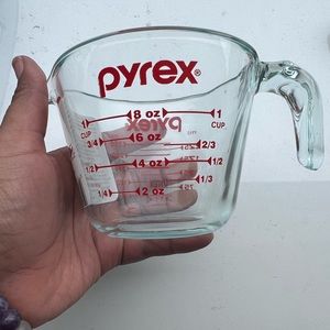 Pyrex 1-cup Glass Measuring Cup